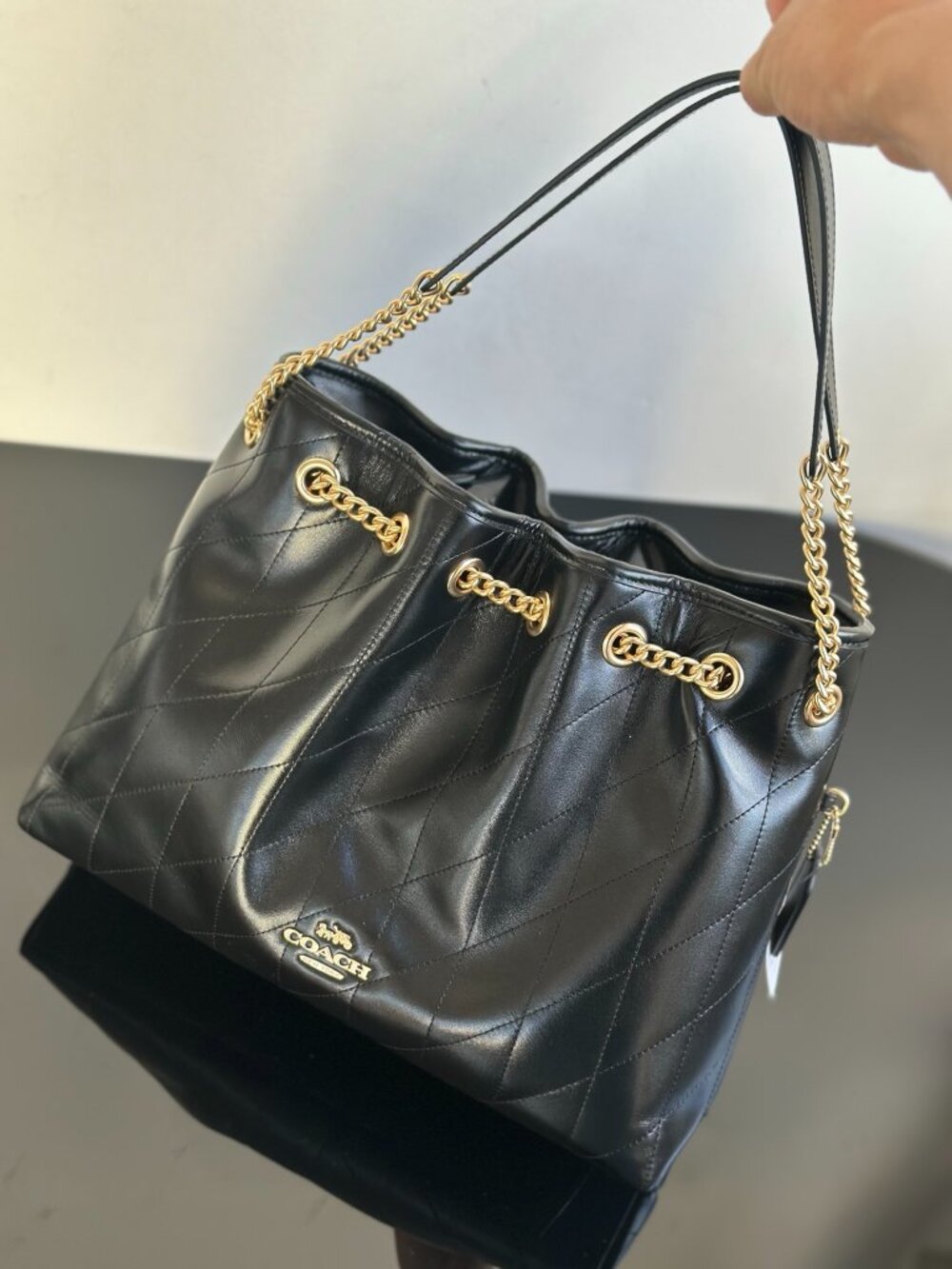 ⚫Coach Black Diamond Quilted Leather Chain Drawstring Shoulder Tote Bag - Picture 4 of 8